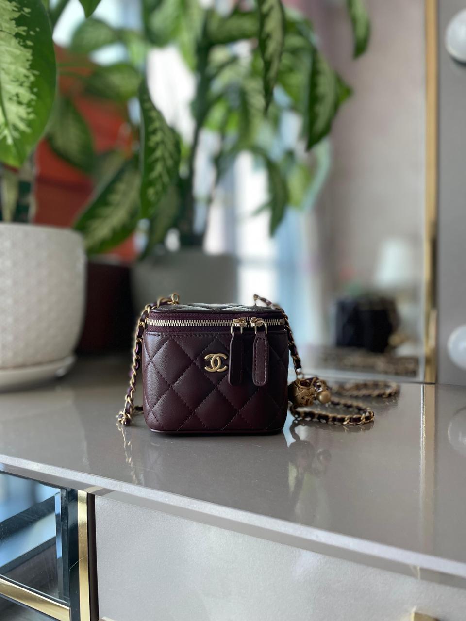 Ladies Chanel bags Lilly Onlines