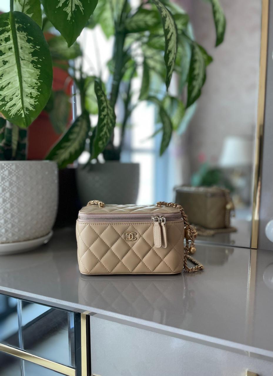Ladies Chanel bags Lilly Onlines