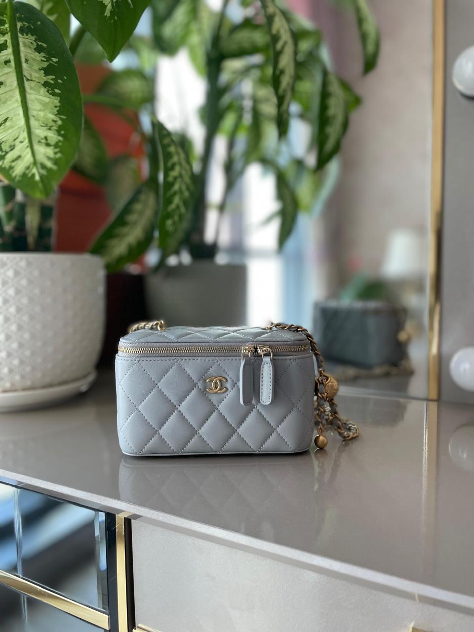 Ladies Chanel bags Lilly Onlines