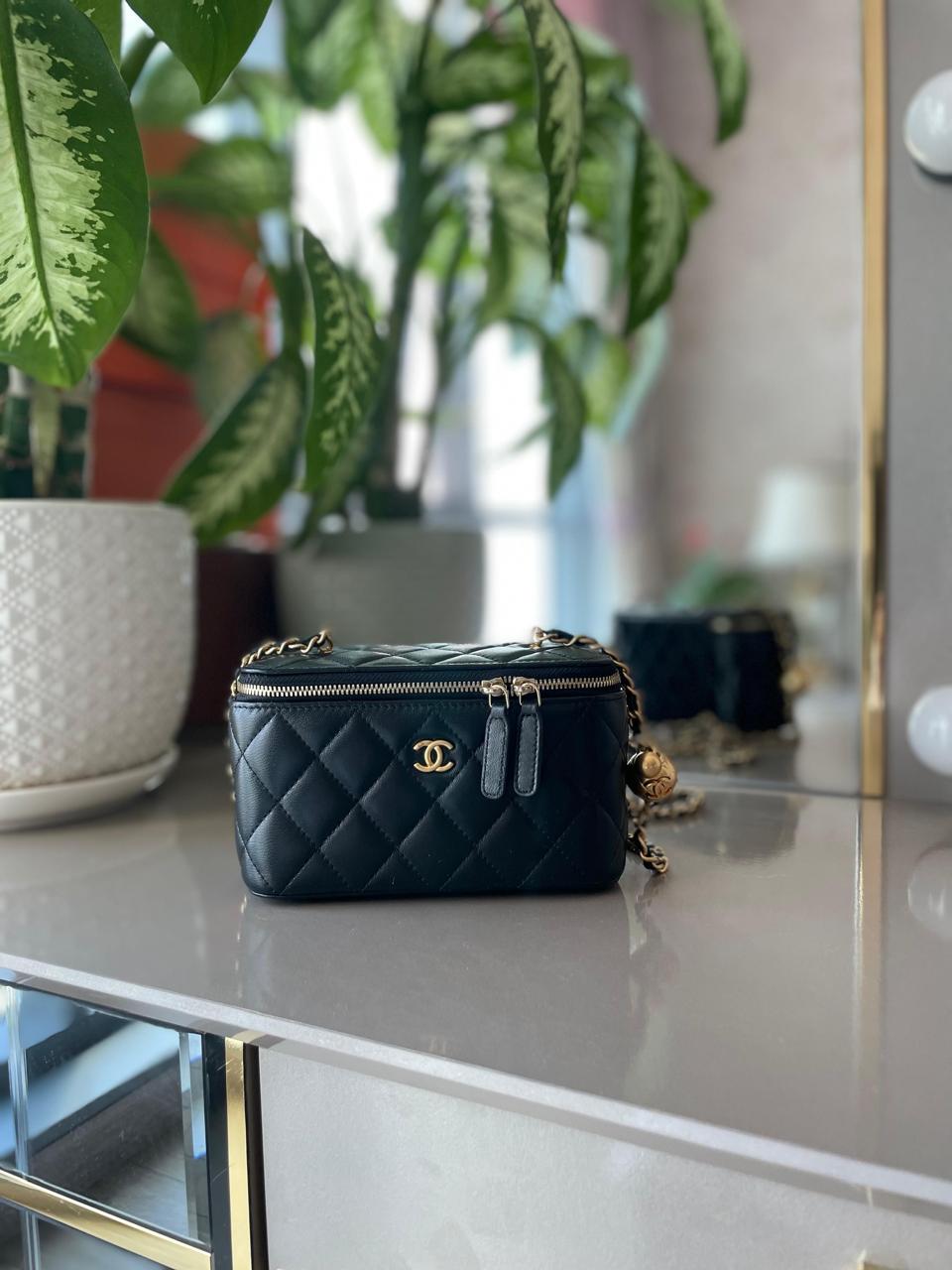Ladies Chanel bags Lilly Onlines