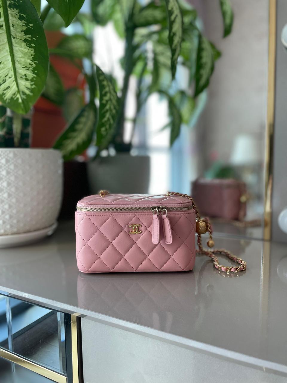Ladies Chanel bags Lilly Onlines