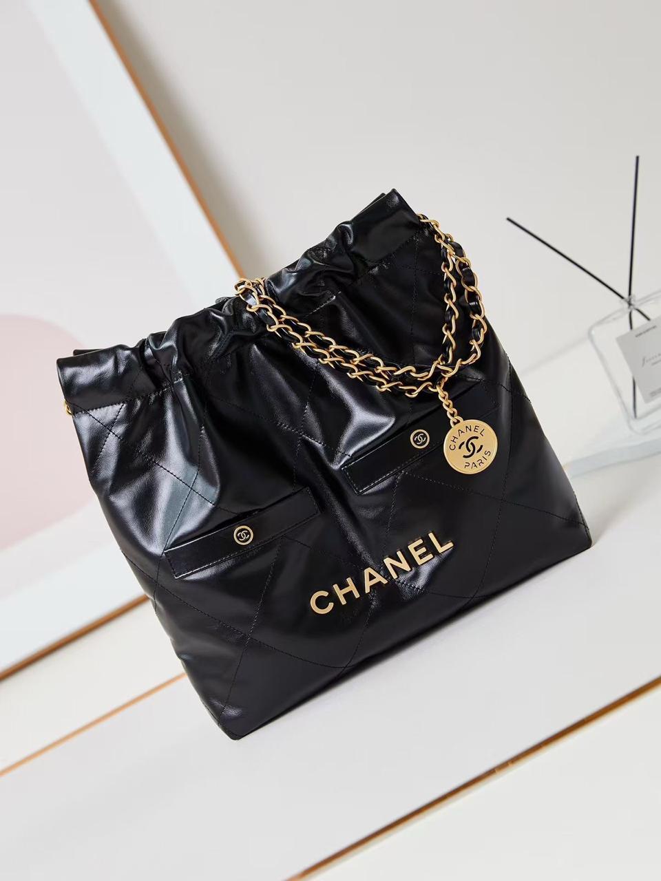 Ladies Chanel bags Lilly Onlines