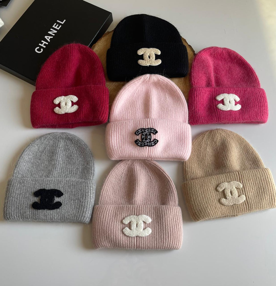 ladies hats & caps Lilly Onlines