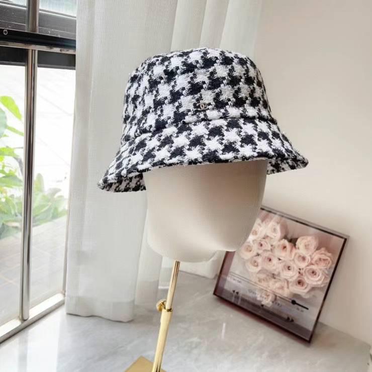 ladies hats & caps Lilly Onlines