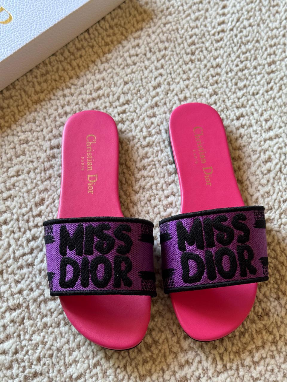 ladies flats Lilly Onlines