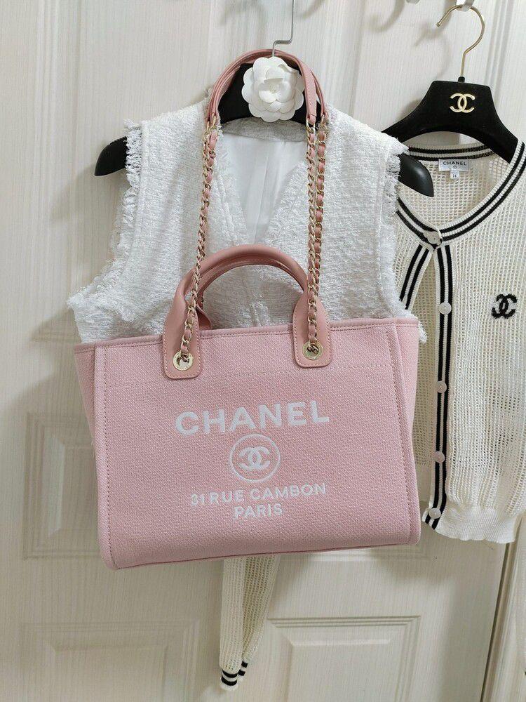 Ladies Chanel bags Lilly Onlines