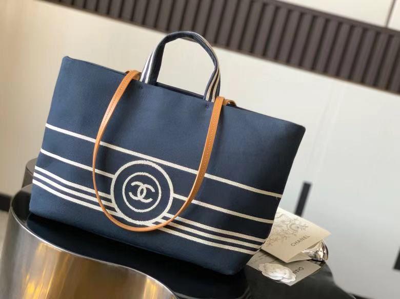 Ladies Chanel bags Lilly Onlines