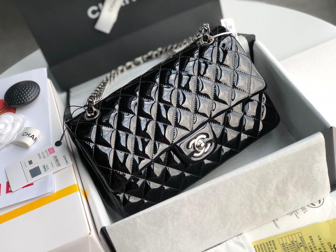 Ladies Chanel bags Lilly Onlines