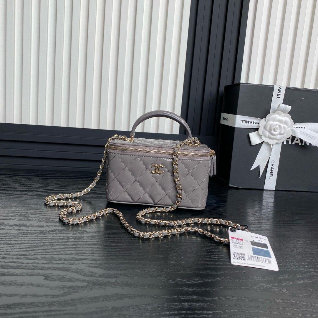 Ladies Chanel bags Lilly Onlines