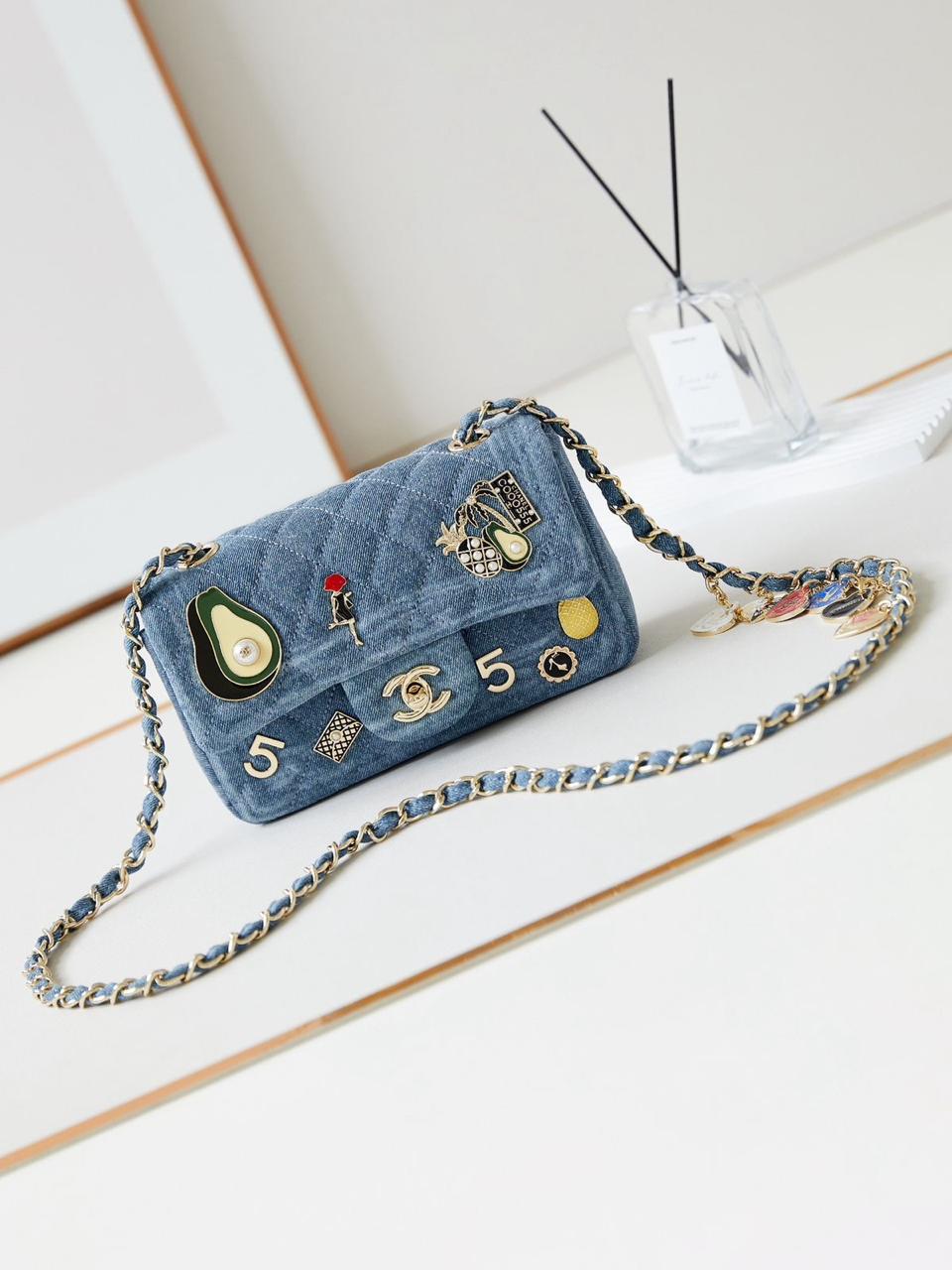 Ladies Chanel bags Lilly Onlines