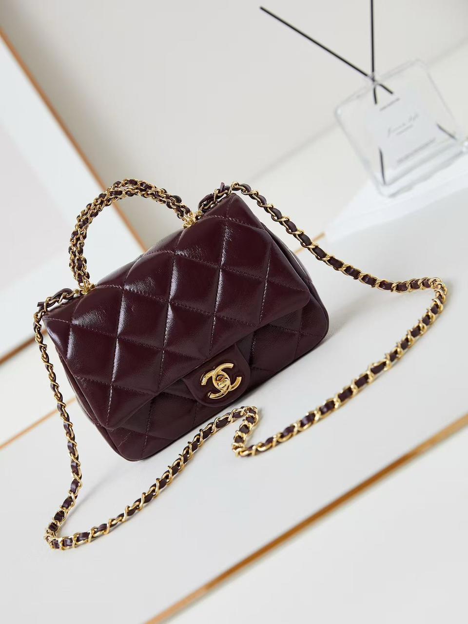 Ladies Chanel bags Lilly Onlines