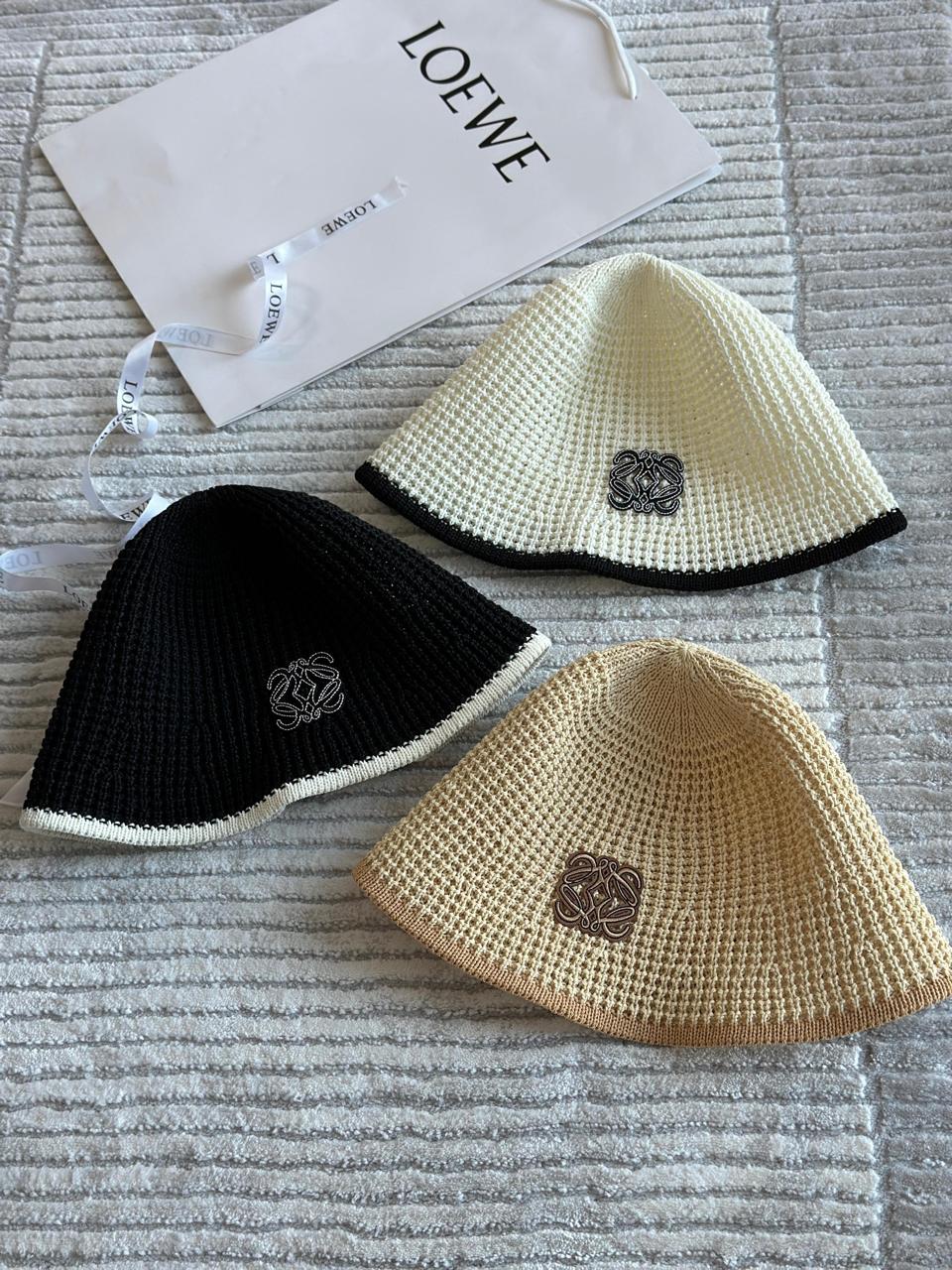 Ladies hats & caps Lilly Onlines