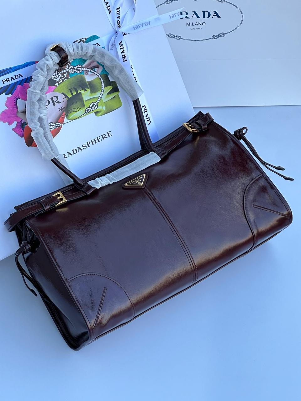 Ladies Prada bags Lilly Onlines