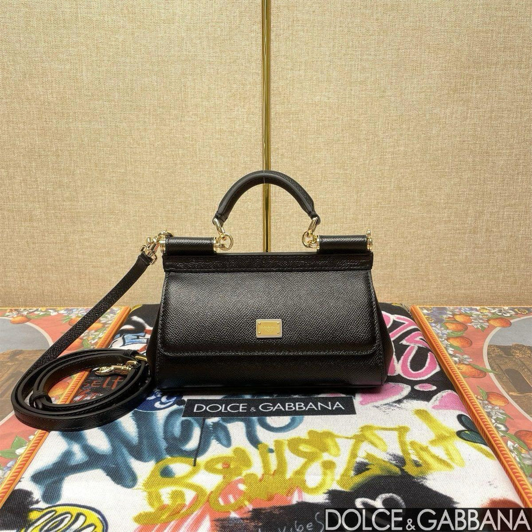 Ladies D&G bags Lilly Onlines
