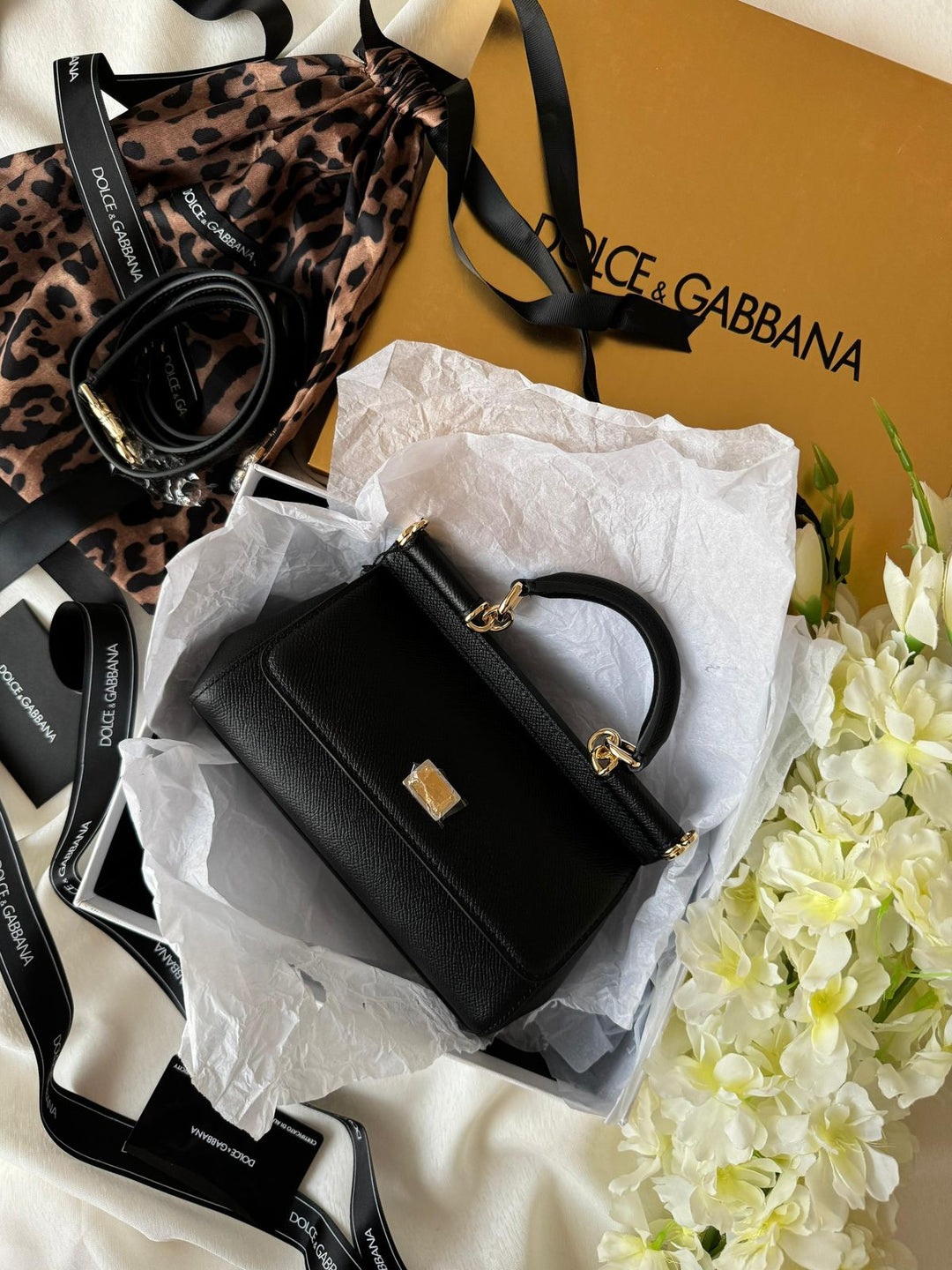 Ladies D&G bags Lilly Onlines