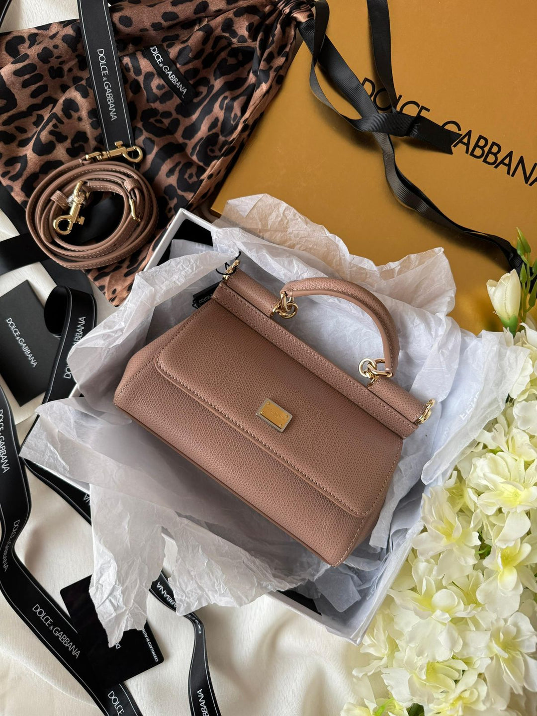 Ladies D&G bags Lilly Onlines