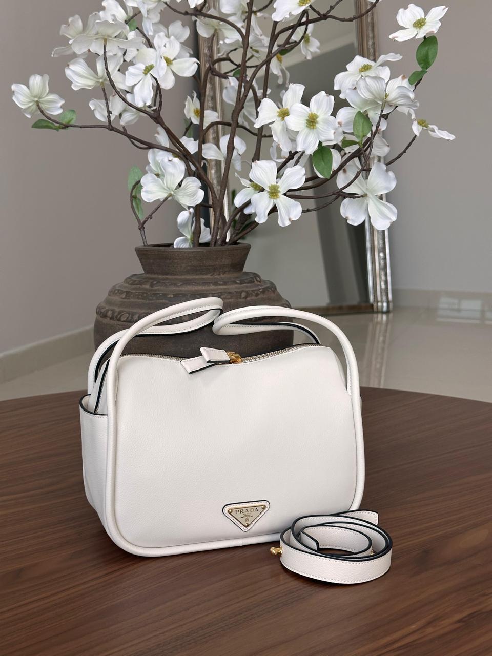 Ladies Prada bags Lilly Onlines