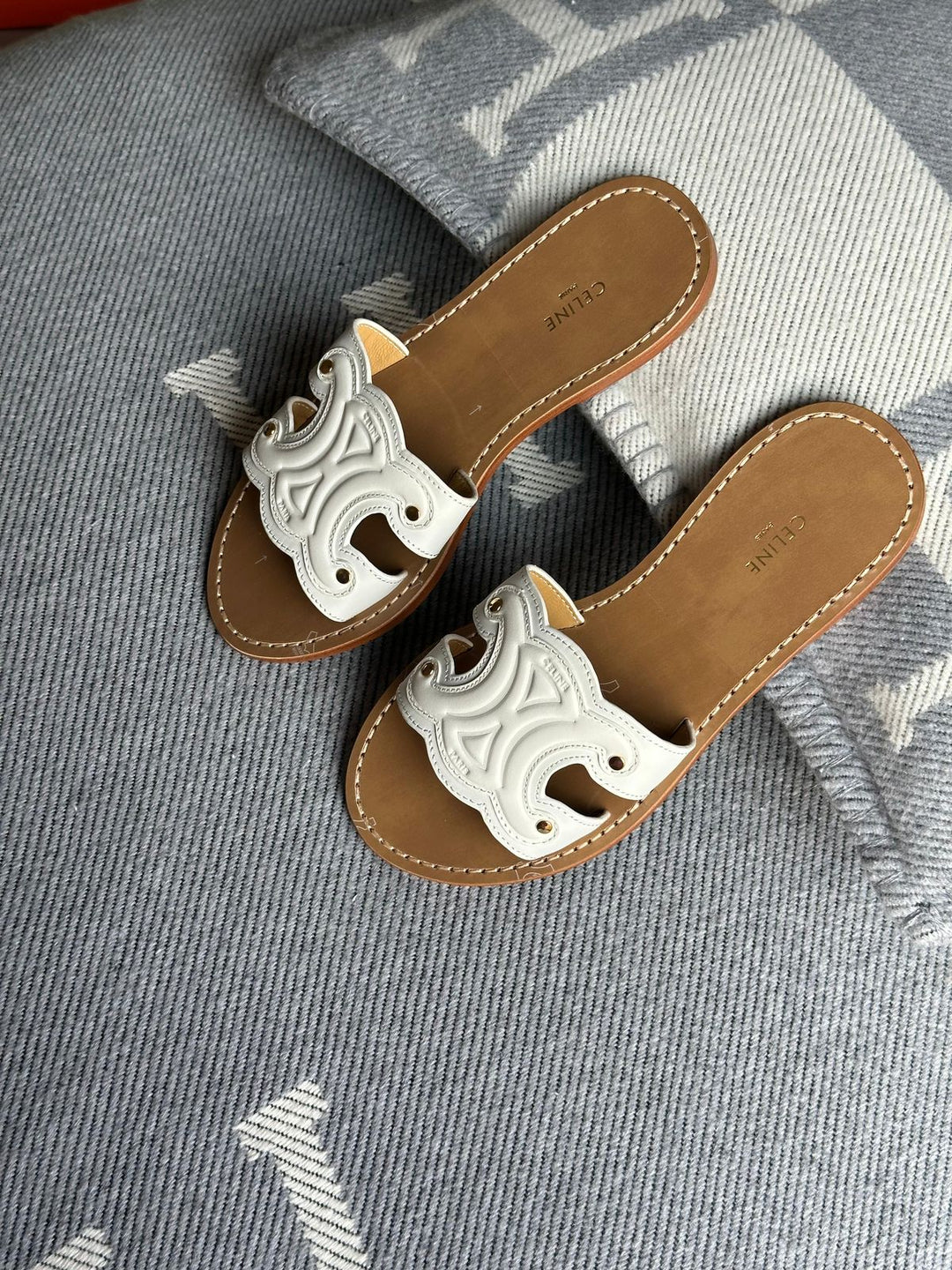 Ladies flats Lilly Onlines