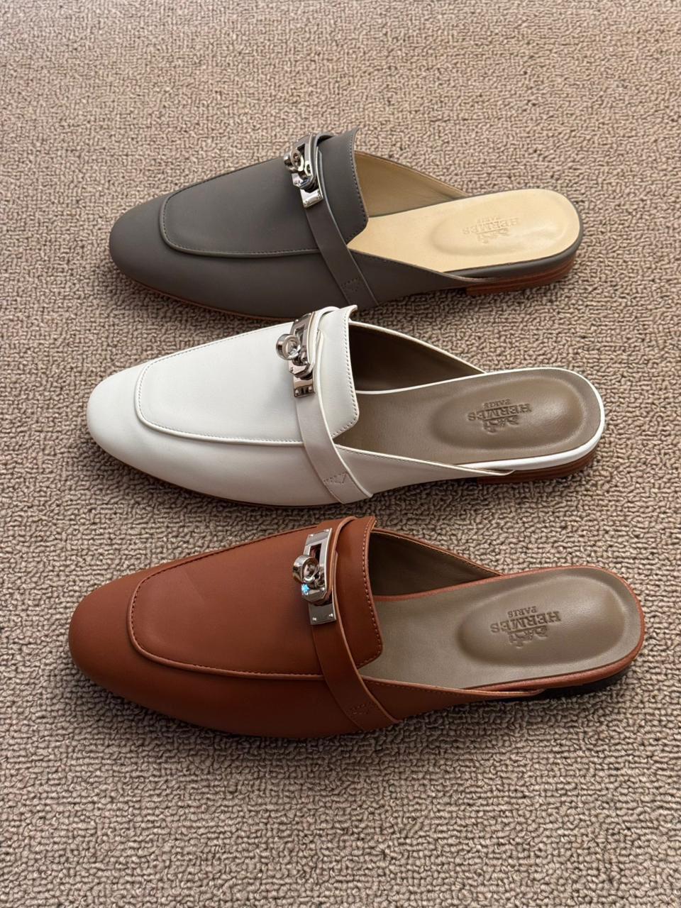 Ladies flats Lilly Onlines