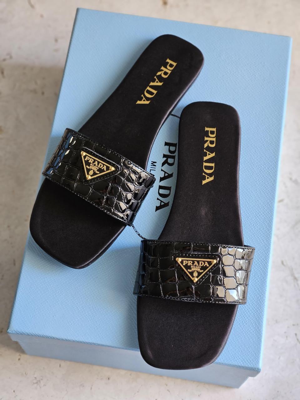 Ladies flats Lilly Onlines