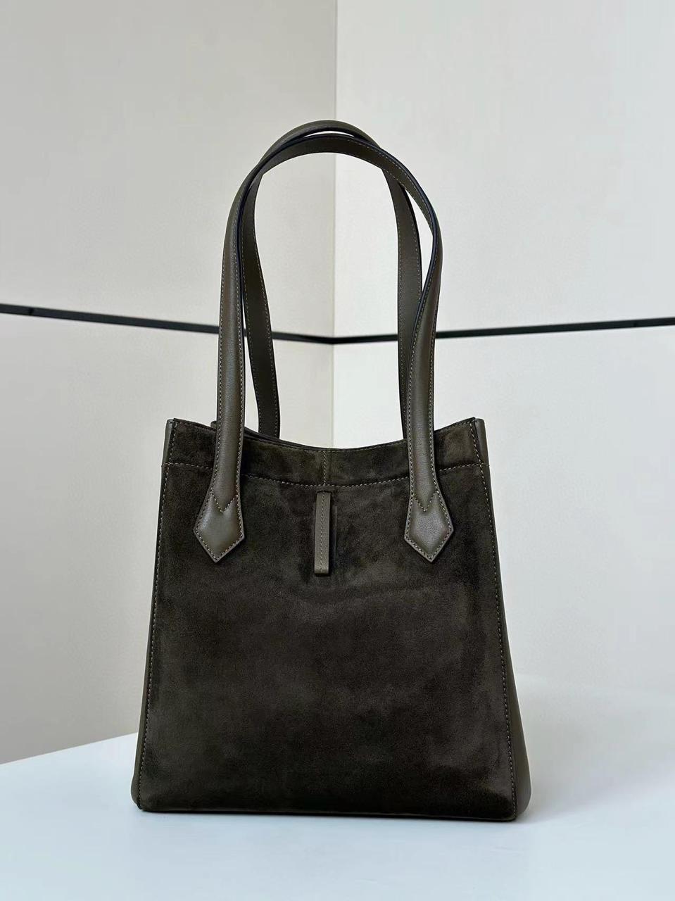 Ladies Fendi bags Lilly Onlines