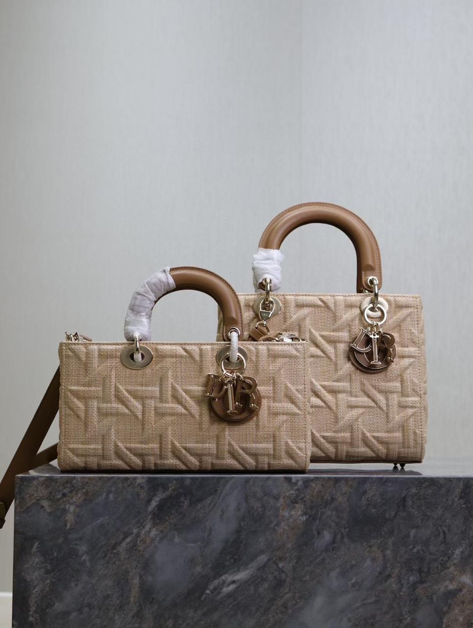 Ladies Dior bags Lilly Onlines