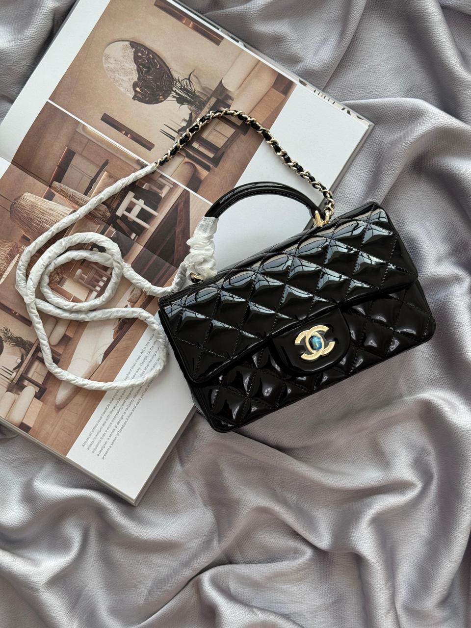 Ladies Chanel bags Lilly Onlines