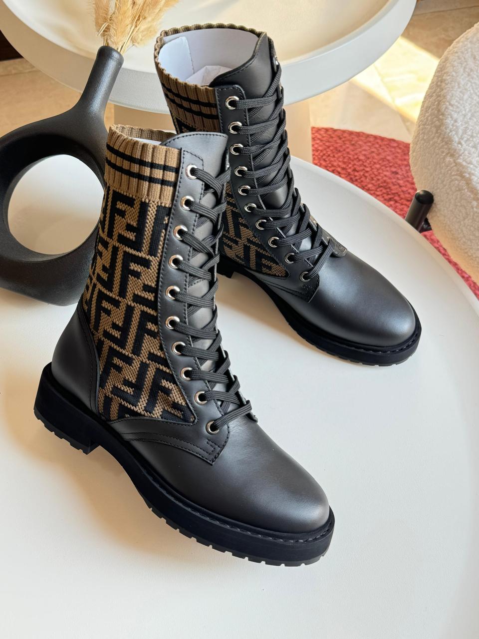 Ladies boots Lilly Onlines