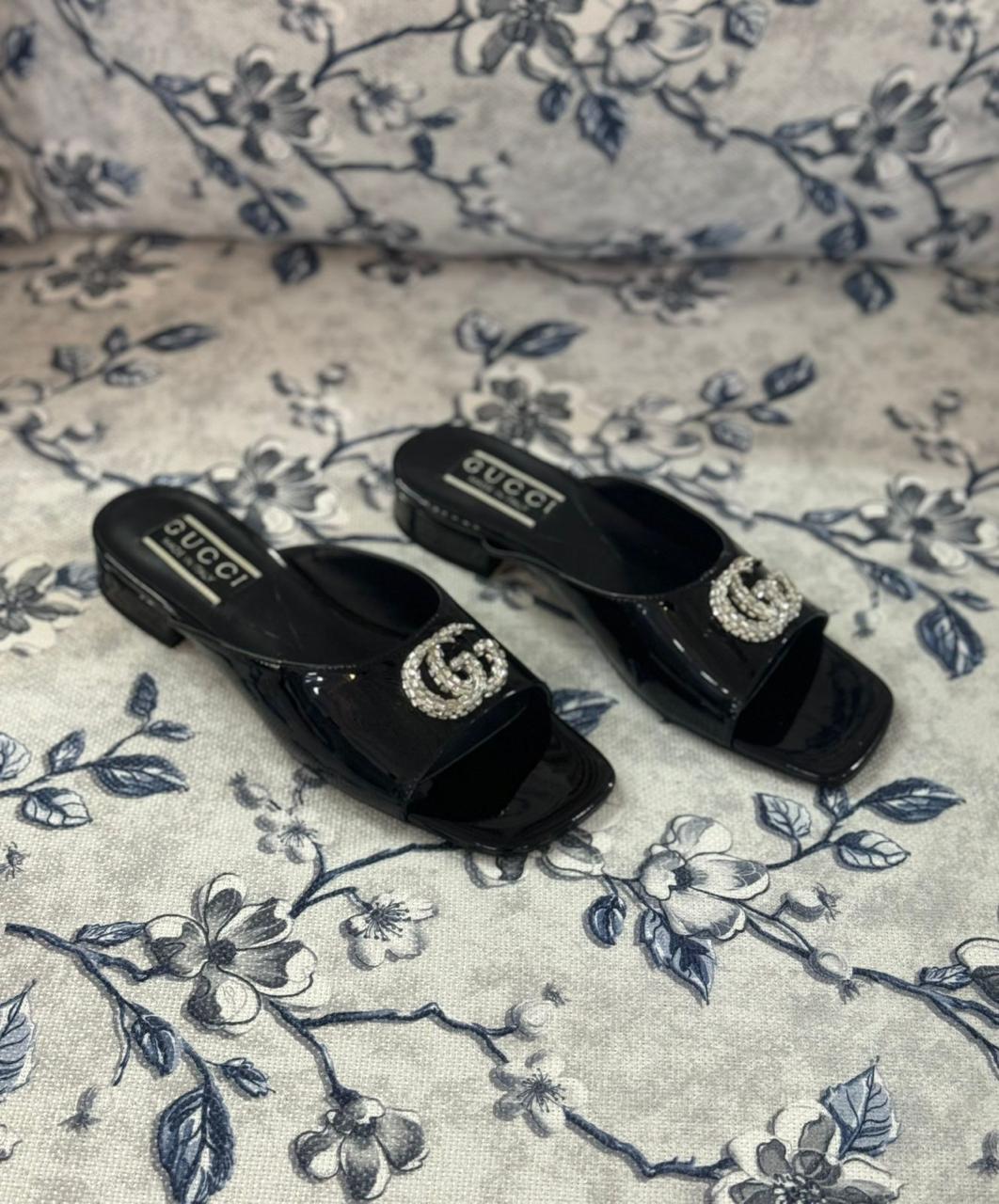 Ladies flats Lilly Onlines