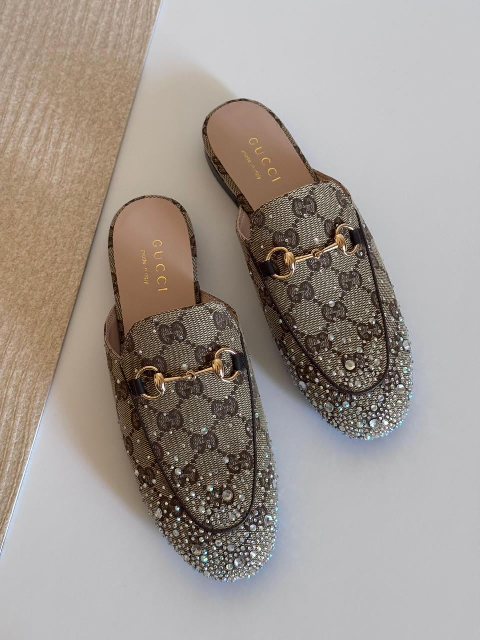 Ladies flats Lilly Onlines