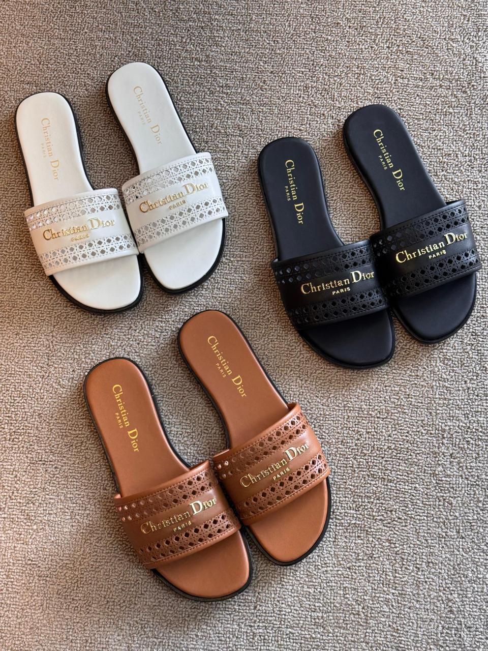 Ladies flats Lilly Onlines