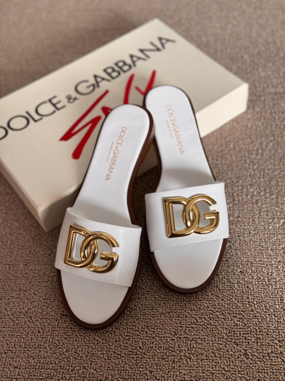 Ladies flats Lilly Onlines