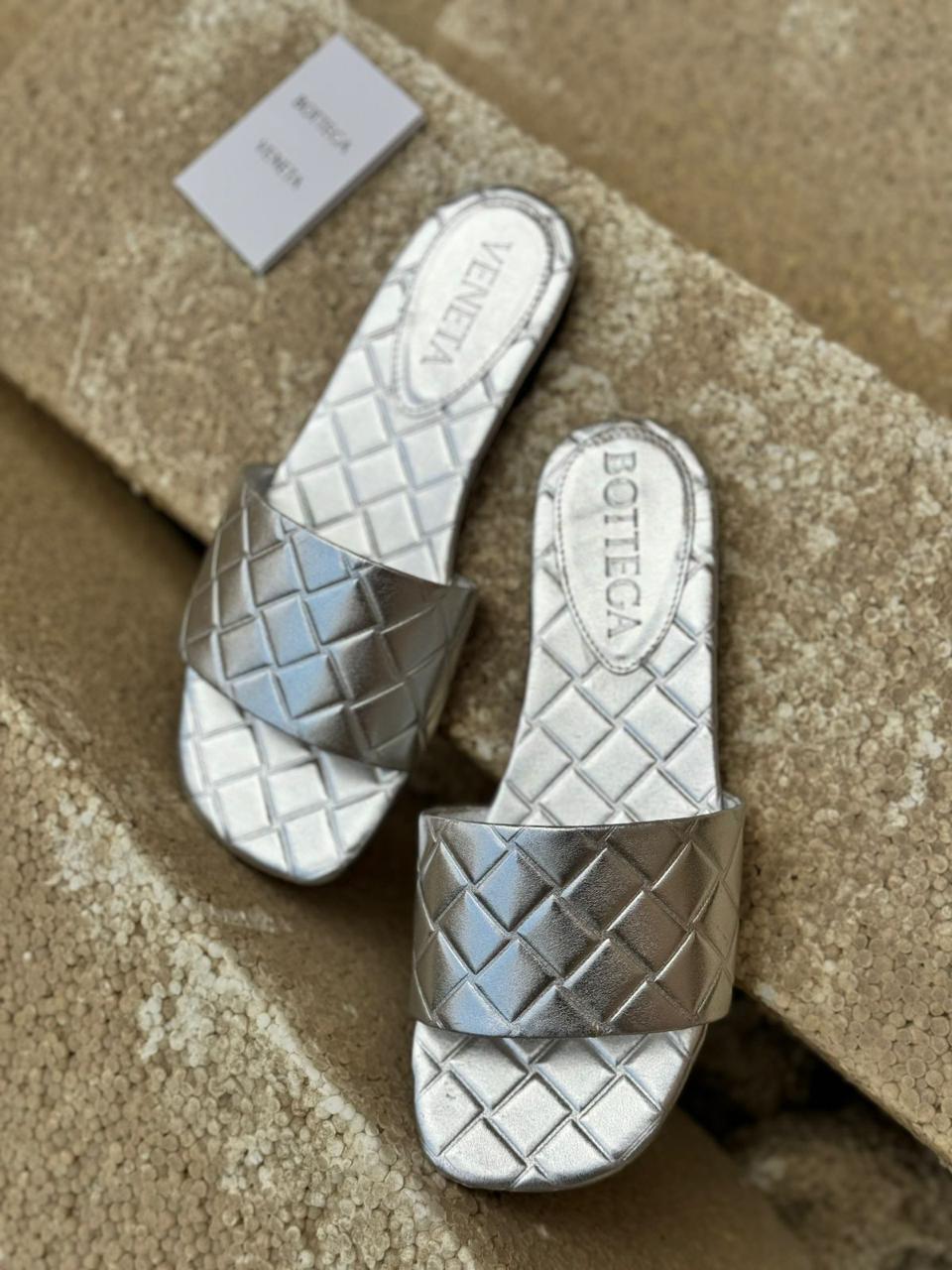 Ladies flats Lilly Onlines