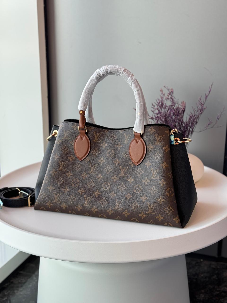 Ladies Lv bags Lilly Onlines
