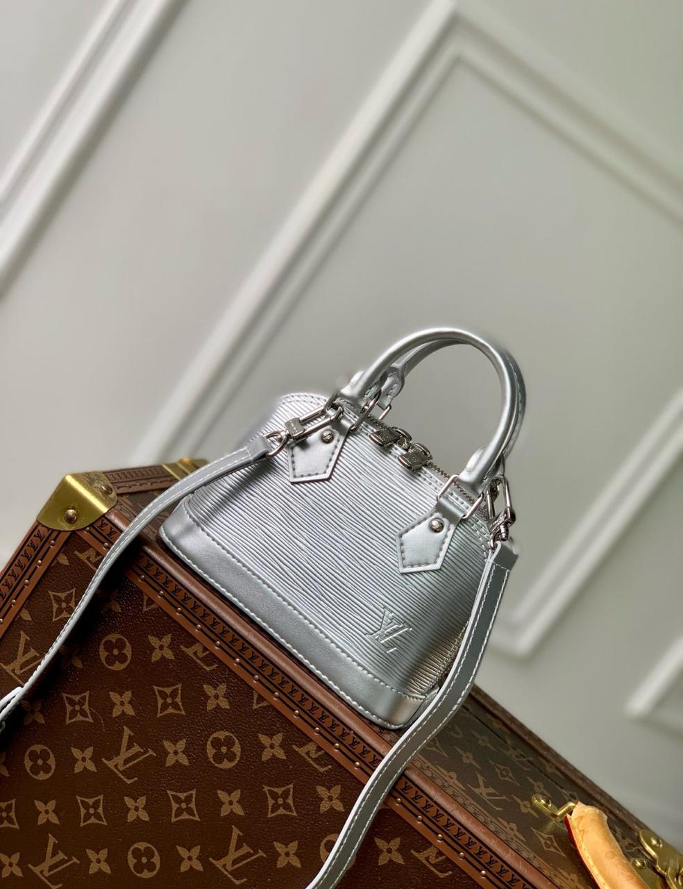 Ladies Lv bags Lilly Onlines