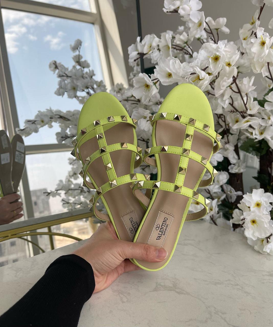 Ladies flats Lilly Onlines
