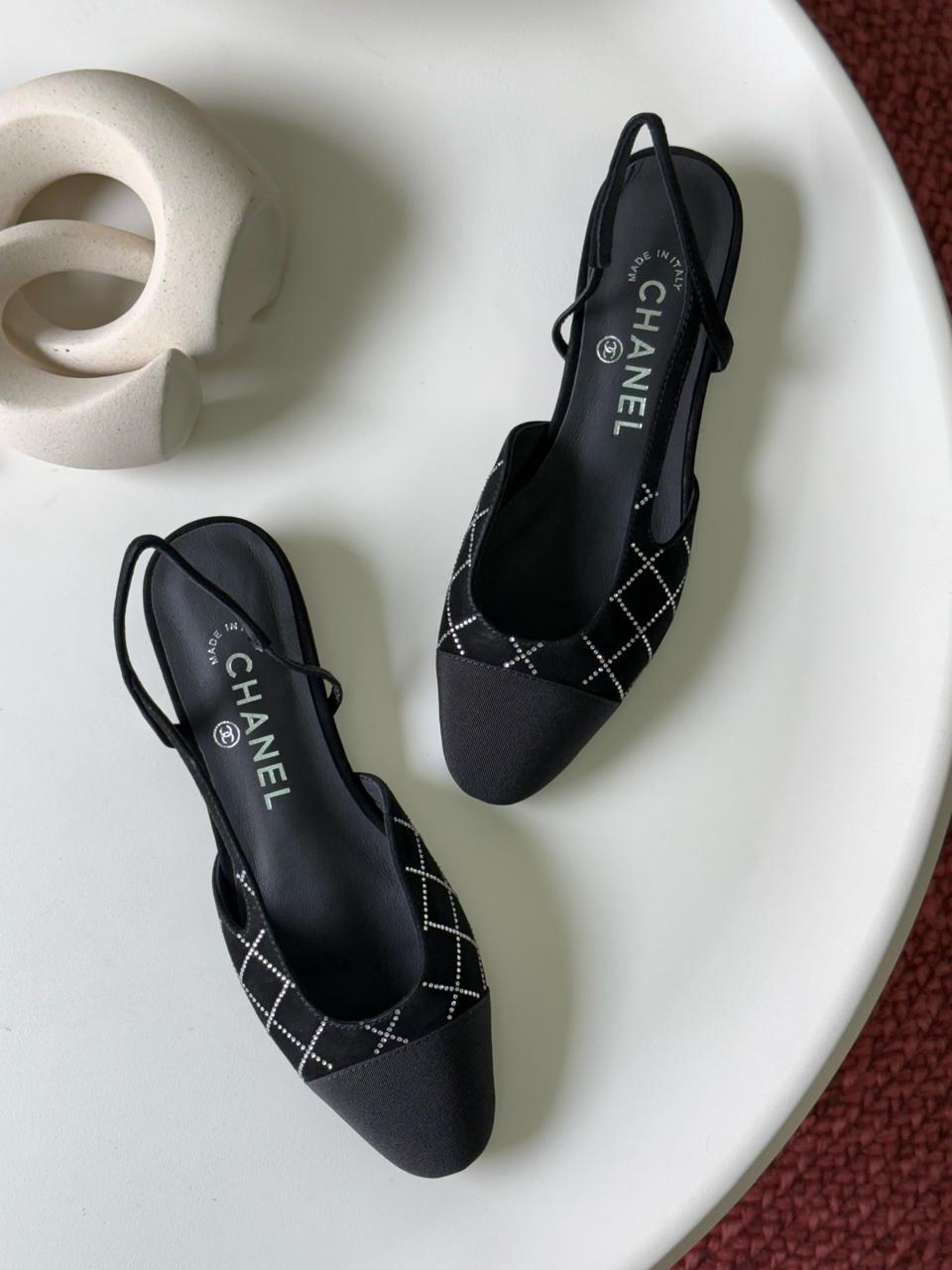 Ladies flats Lilly Onlines