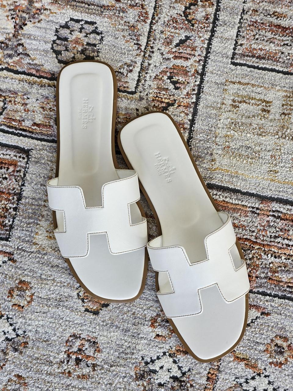 Ladies flats Lilly Onlines