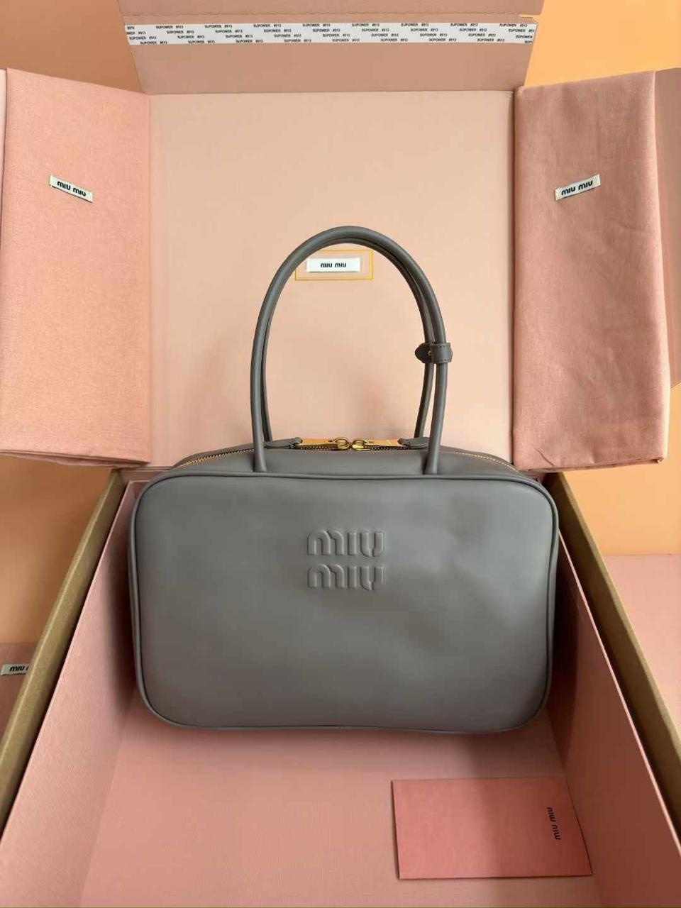 Ladies Miu Miu bags Lilly Onlines