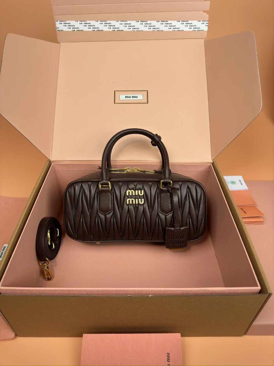 Ladies Miu Miu bags Lilly Onlines