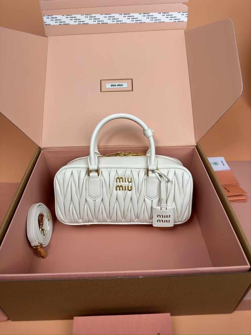 Ladies Miu Miu bags Lilly Onlines
