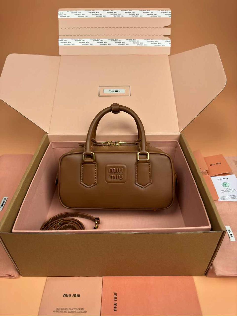 Ladies Miu Miu bags Lilly Onlines