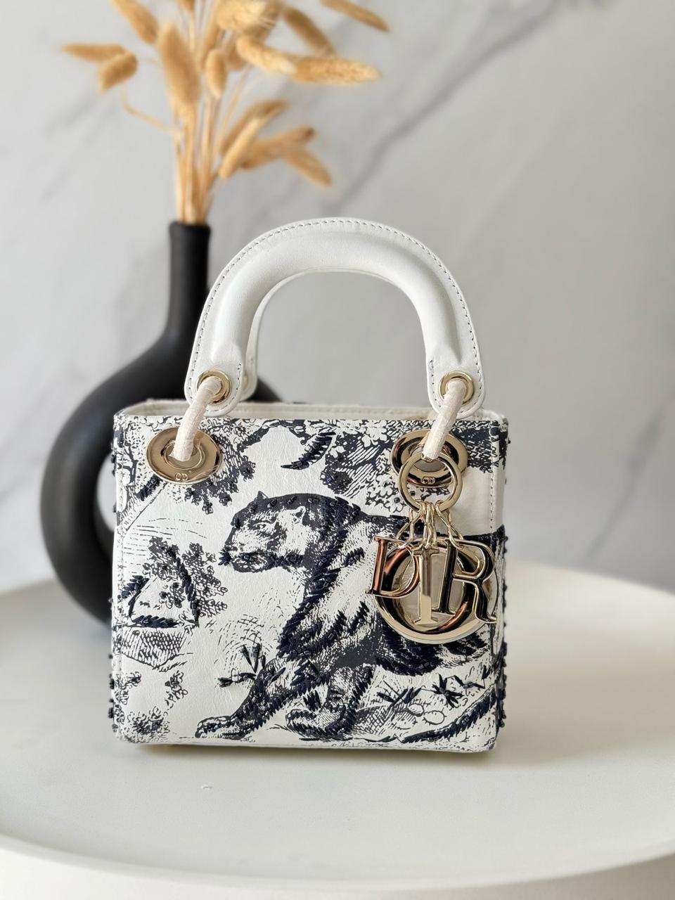 Ladies Dior bags Lilly Onlines