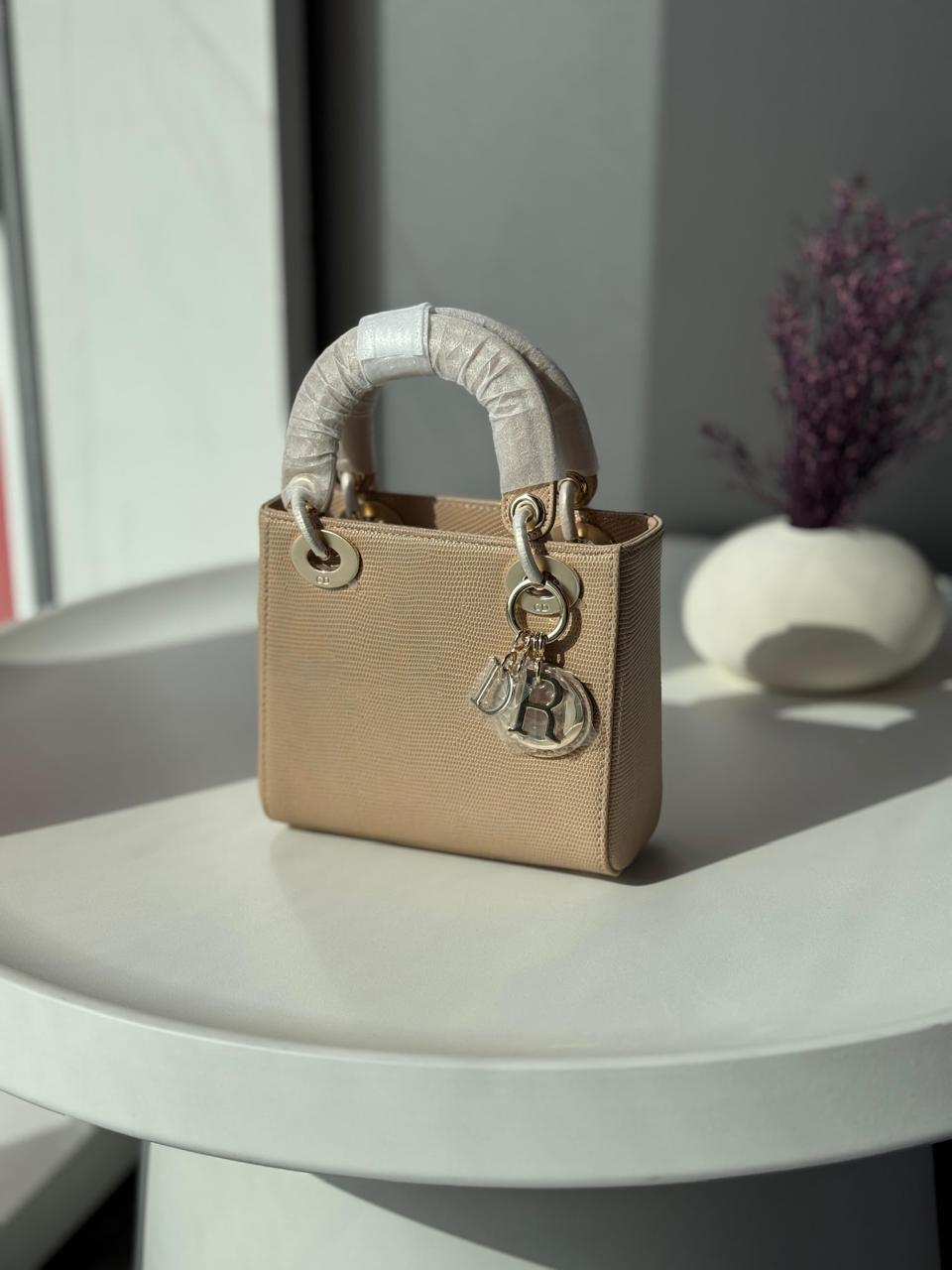 Ladies Dior bags Lilly Onlines