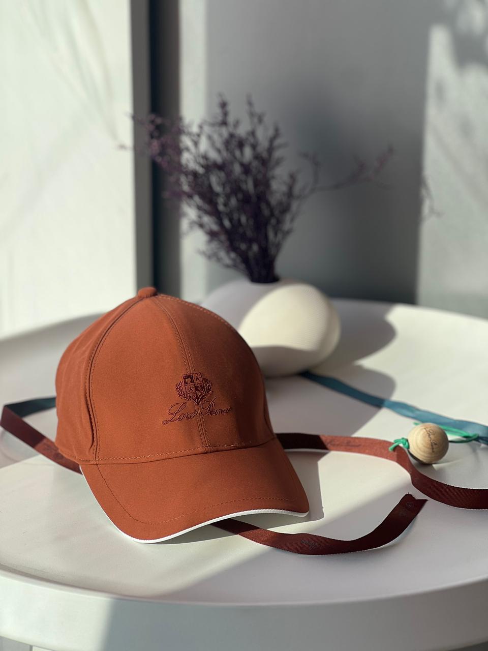 Men caps Lilly Onlines