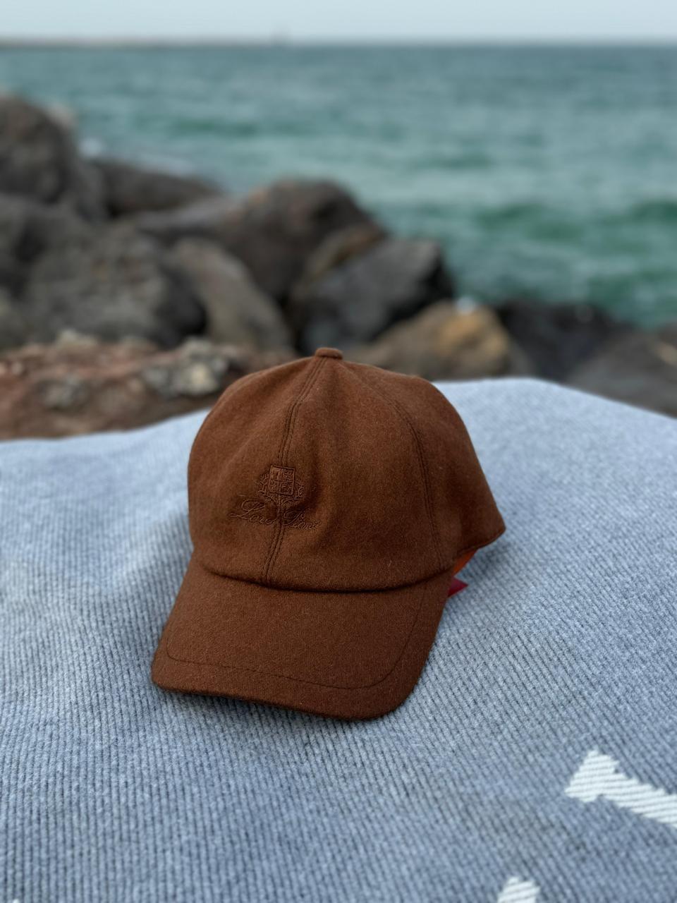 Men caps Lilly Onlines