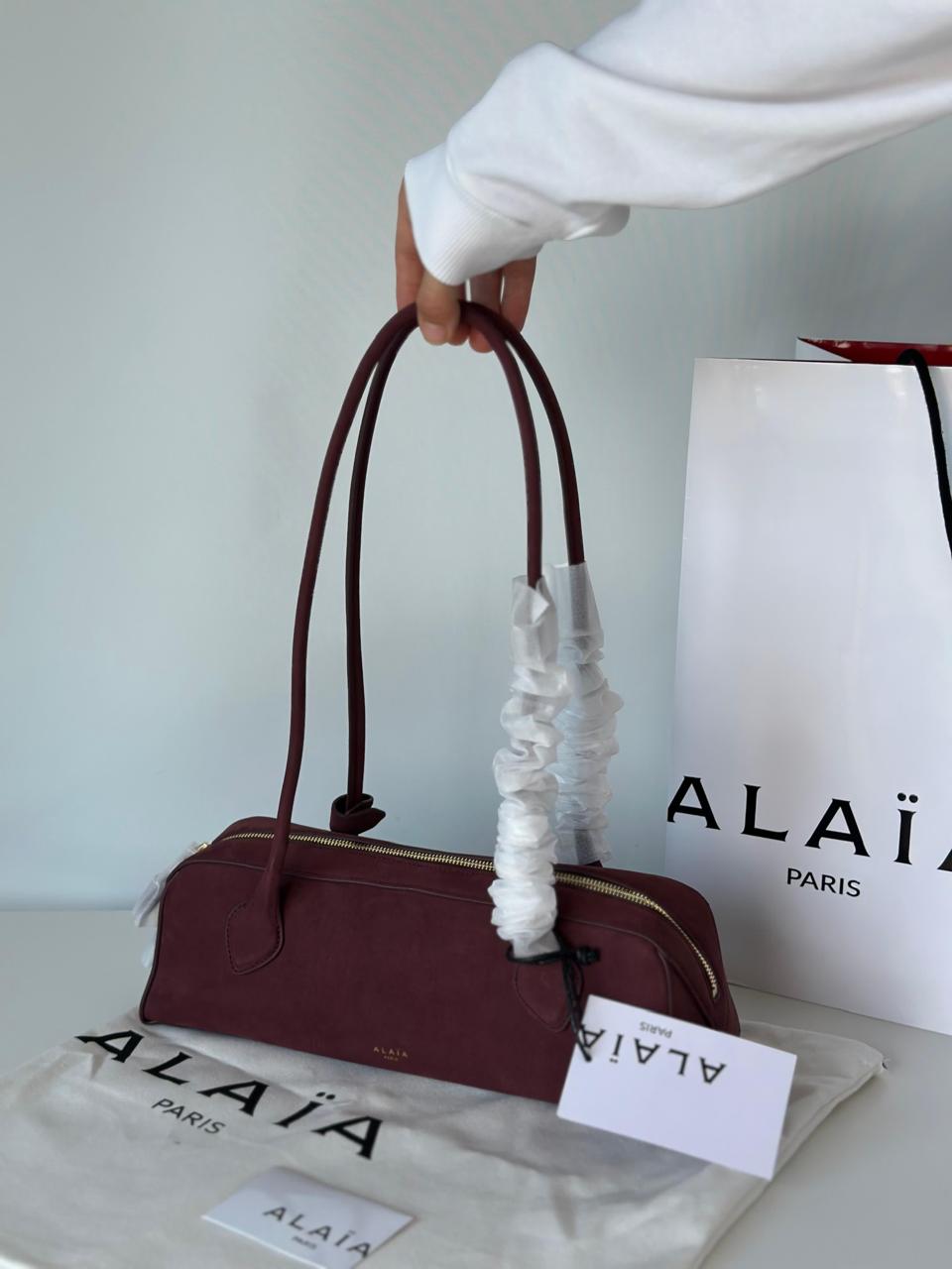 Ladies Alaia bags Lilly Onlines