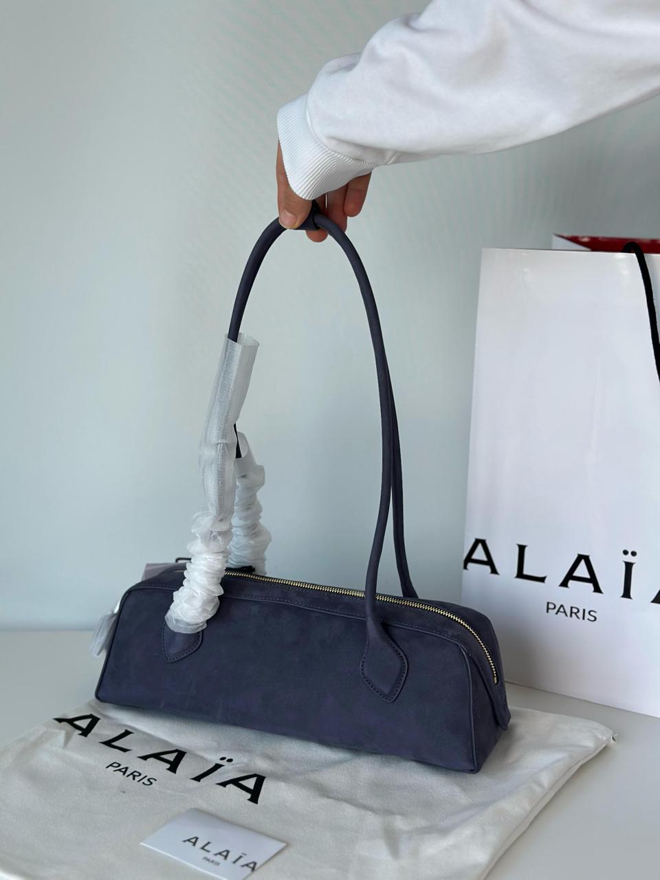 Ladies Alaia bags Lilly Onlines