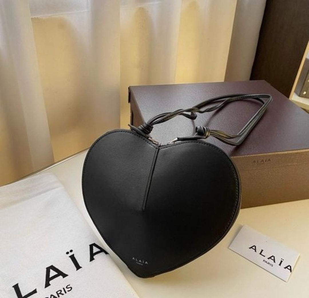 Ladies Alaia bags Lilly Onlines