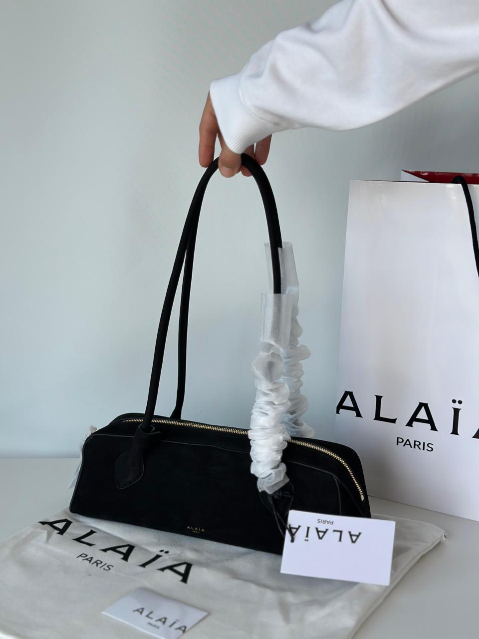 Ladies Alaia bags Lilly Onlines